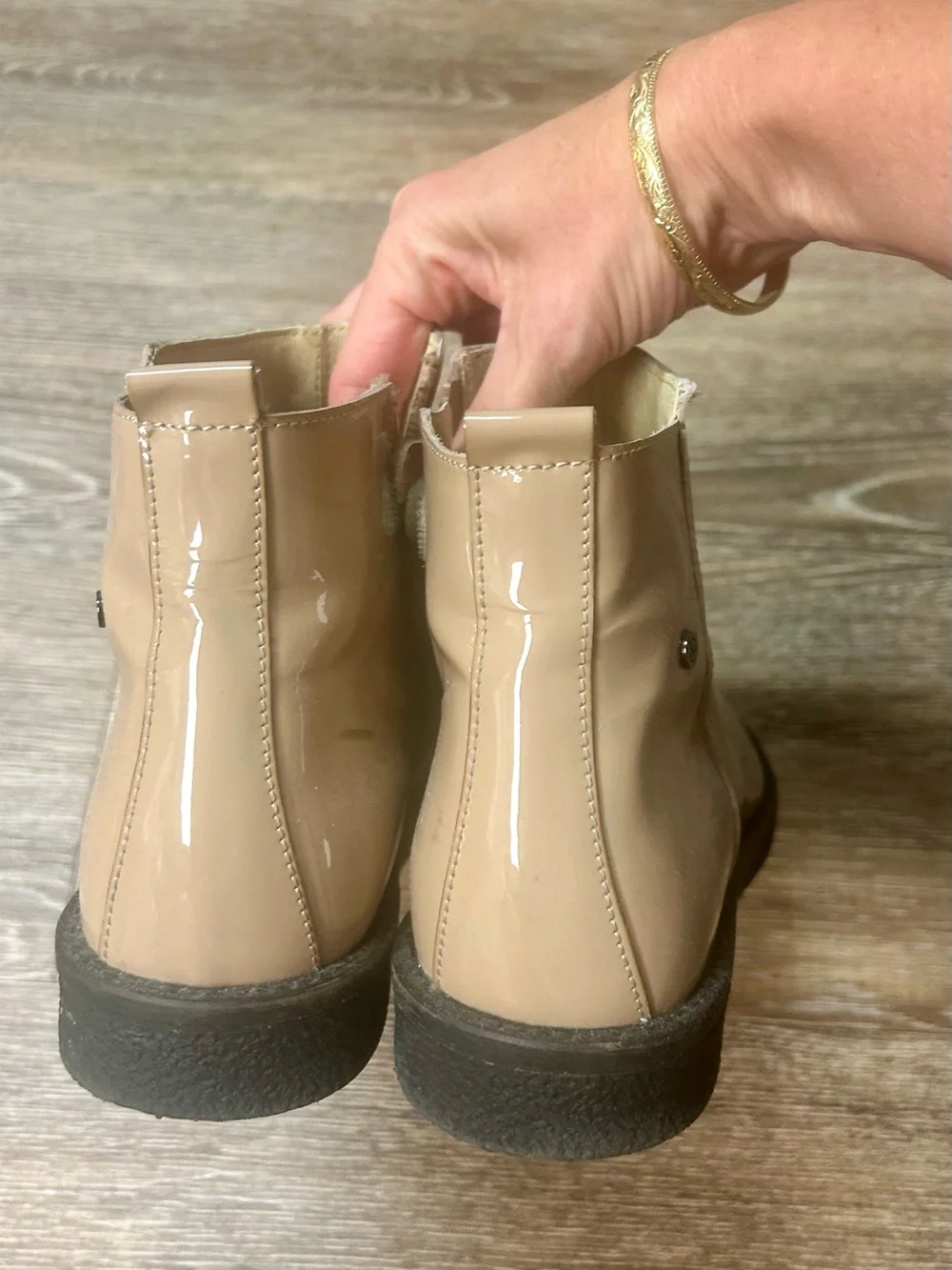 Naturino Nude Patent Leather Kids Zip Booties, size 36, 5